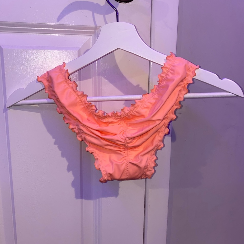 Ruffle scrunch bikini Bottoms